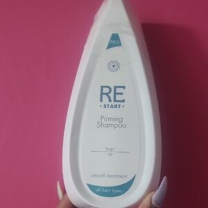 Priming Shampoo - White